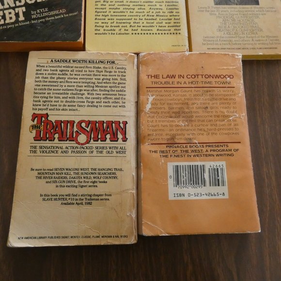 Lot Of 8 Vintage Western Paperbacks Various Authors - Picture 8 of 8